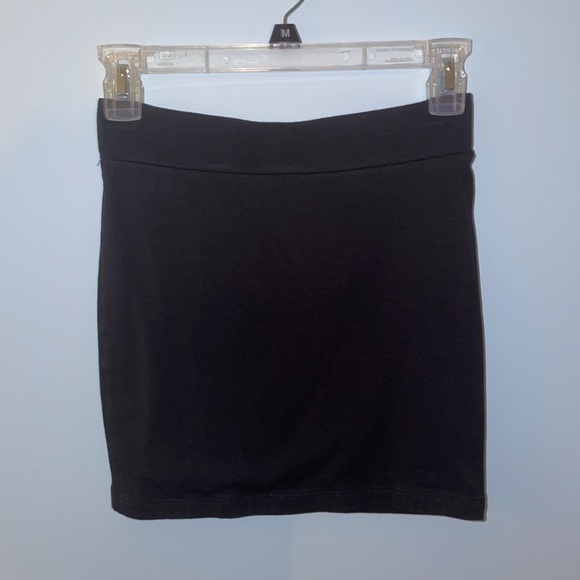 Forever 21 Dresses & Skirts - Forever 21 Women’s Skirt Size Small